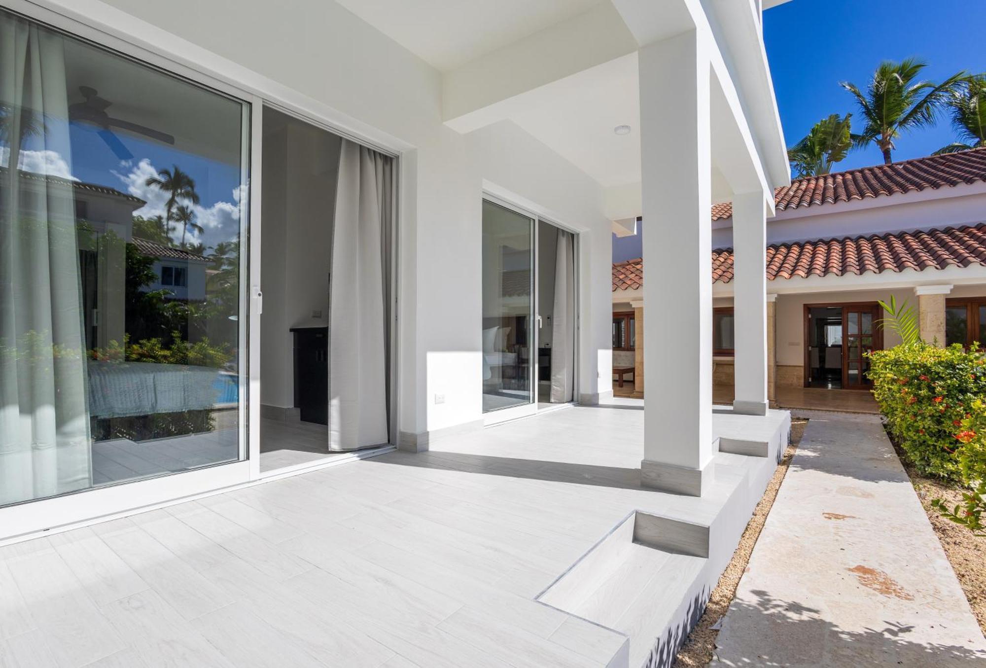 Huge 7-Bedroom Beach Villa With Private Pool - Los Corales Villas Punta Cana Eksteriør billede