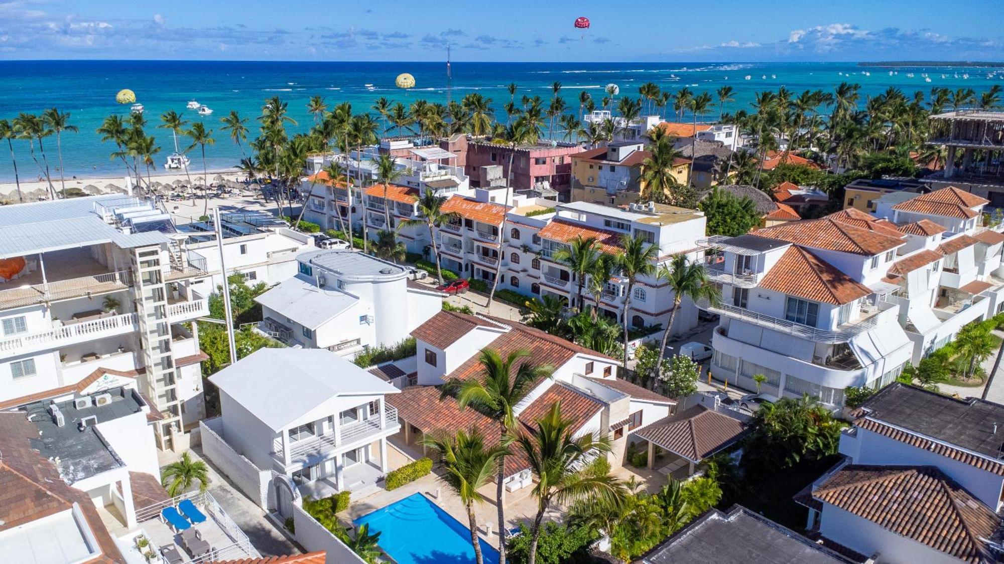 Huge 7-Bedroom Beach Villa With Private Pool - Los Corales Villas Punta Cana Eksteriør billede